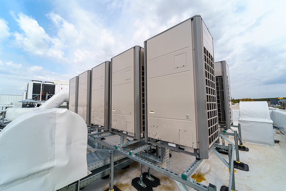 District cooling plants to save energy