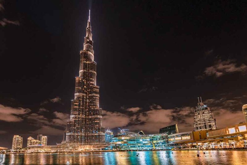 Burj khalifa as nearby destination to palm jumeirah 