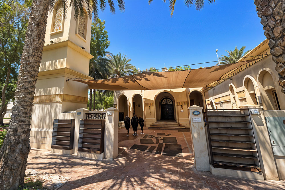 Mosque at Arabian Ranches 