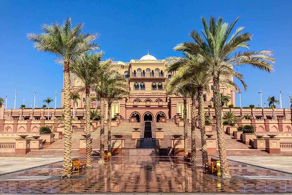 emirates palace in Abu dhabi under heading of Emirates Palace in the blog Cover image is pixelated