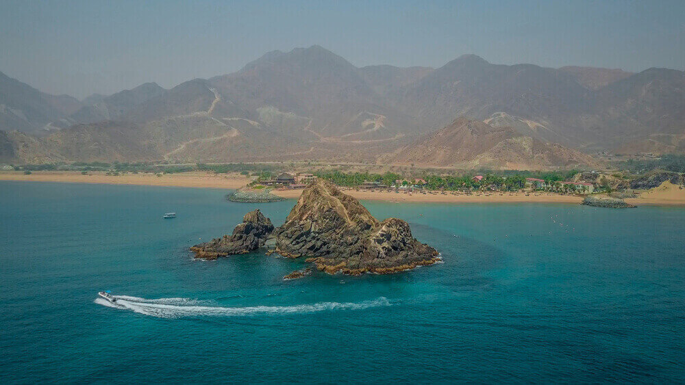 best beaches in fujairah