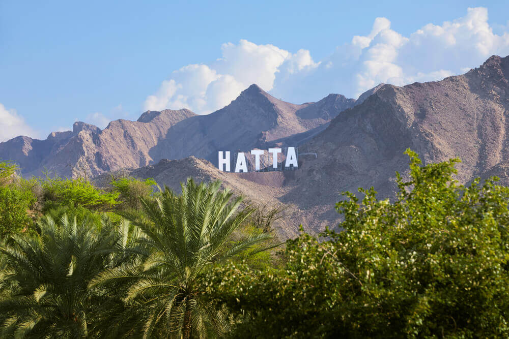 Trek some miles to reach Hatta sign that is the central focal point of Hatta village and show the world where you are