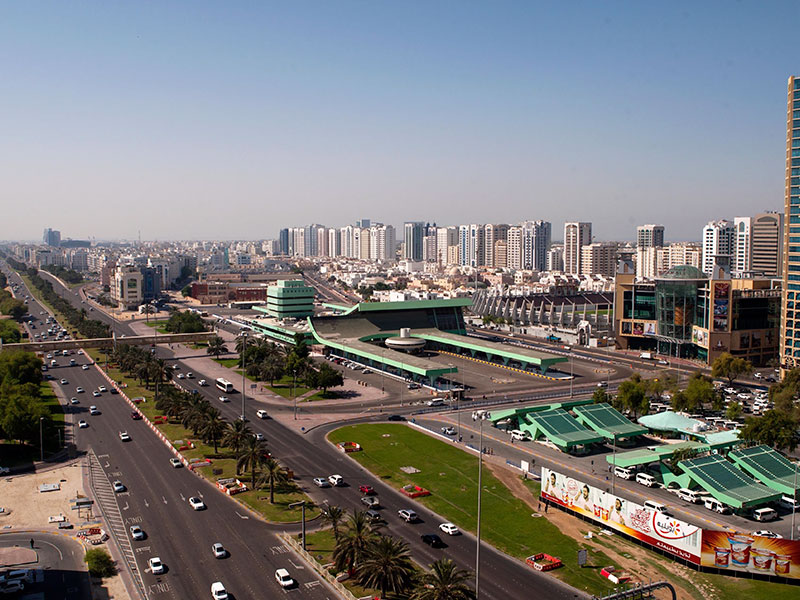 Abu Dhabi street 