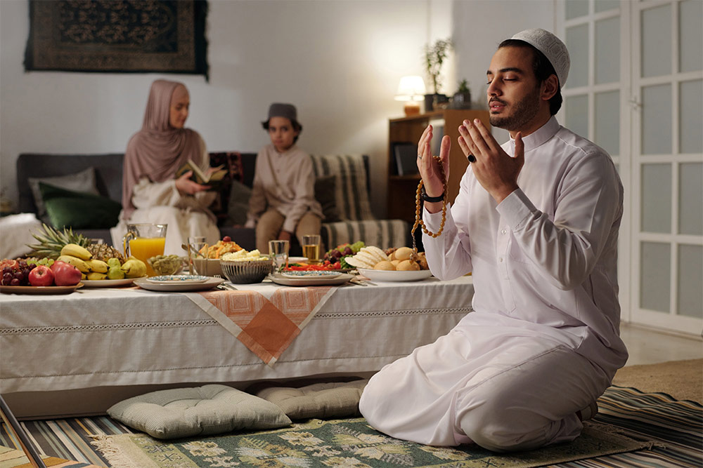 شهر رمضان فرصة للتقرب الروحاني من الله