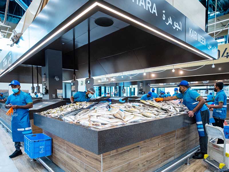 سوق السمك في ميناء زايد أبوظبي
