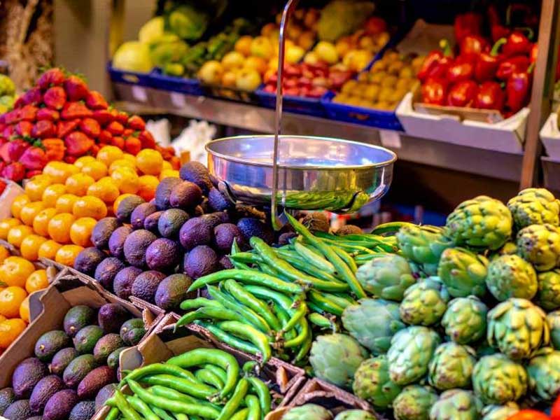 سوق الخضروات والفواكه 