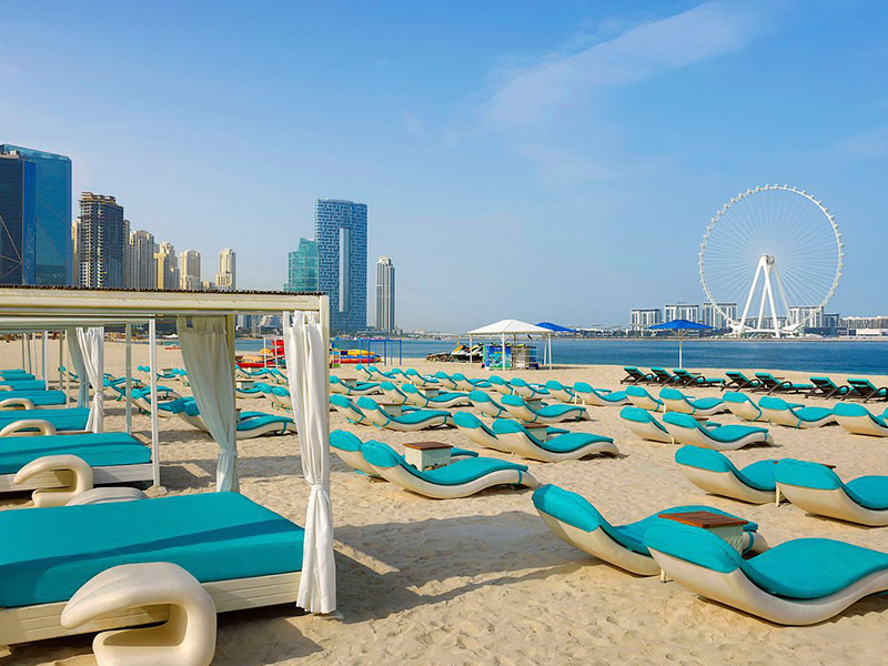 beach in dubai 