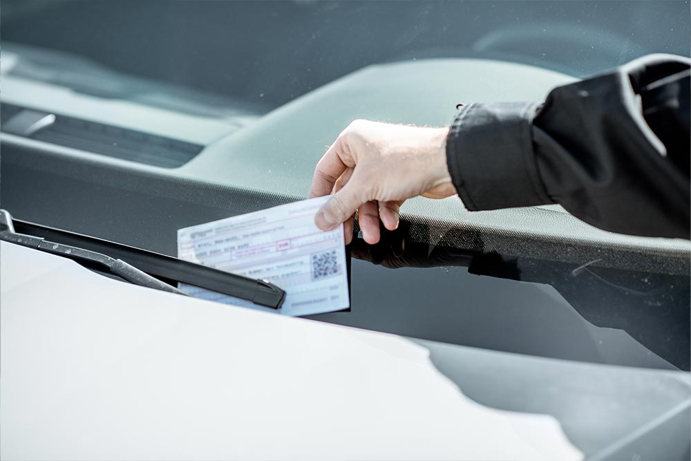 wrong parking can lead to sharjah traffic fines