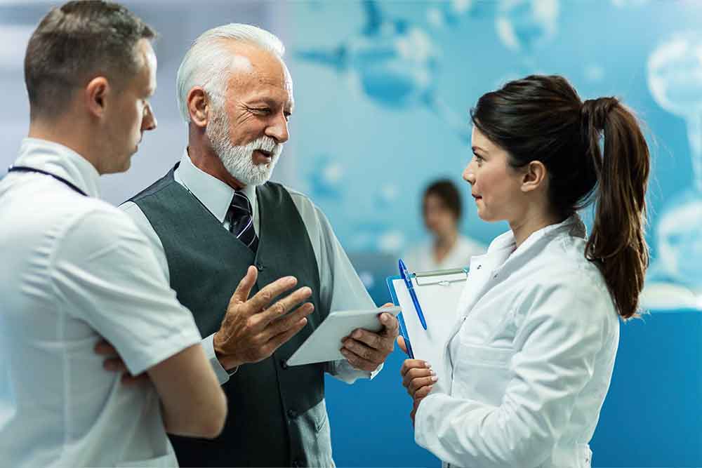 doctor discussion about medical examination process in the uae