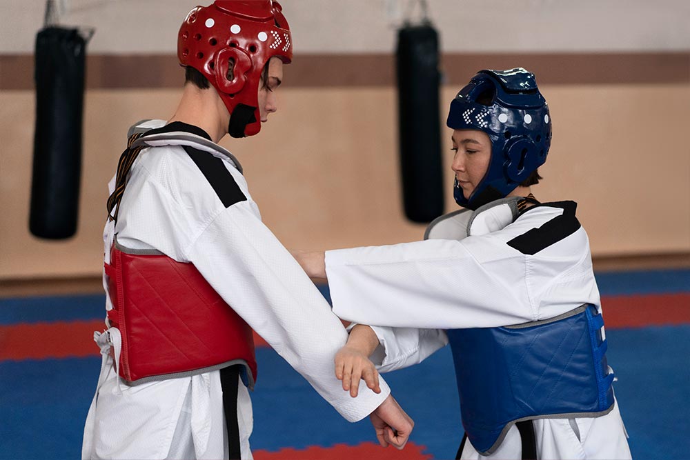 Experts giving karate classes in Sharjah