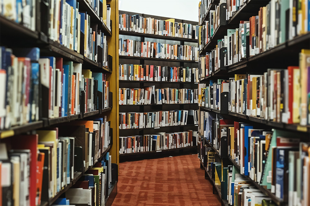 Collection of books in Dubai library 