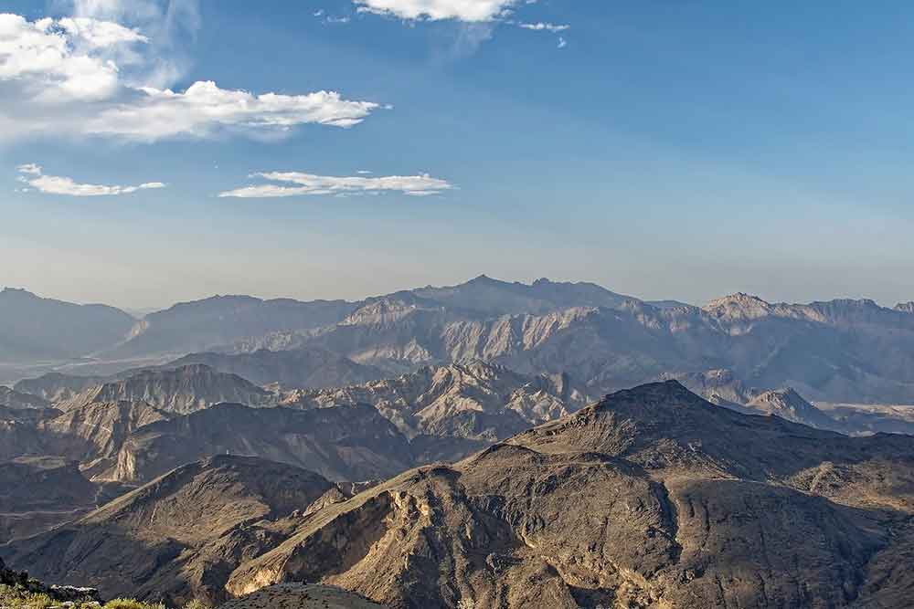  Breathtaking view of the Hajar Mountains 