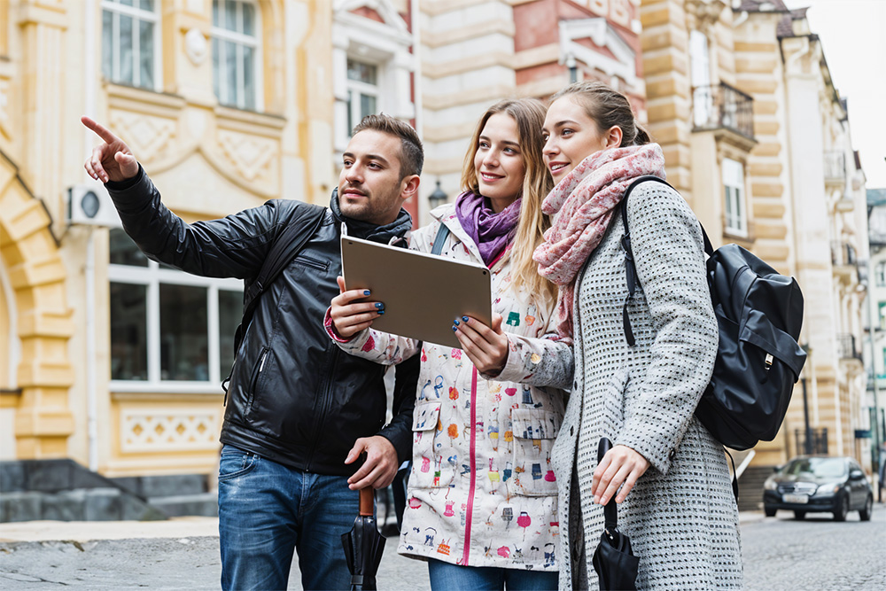 Foreigners exploring real estate opportunities in Sharjah