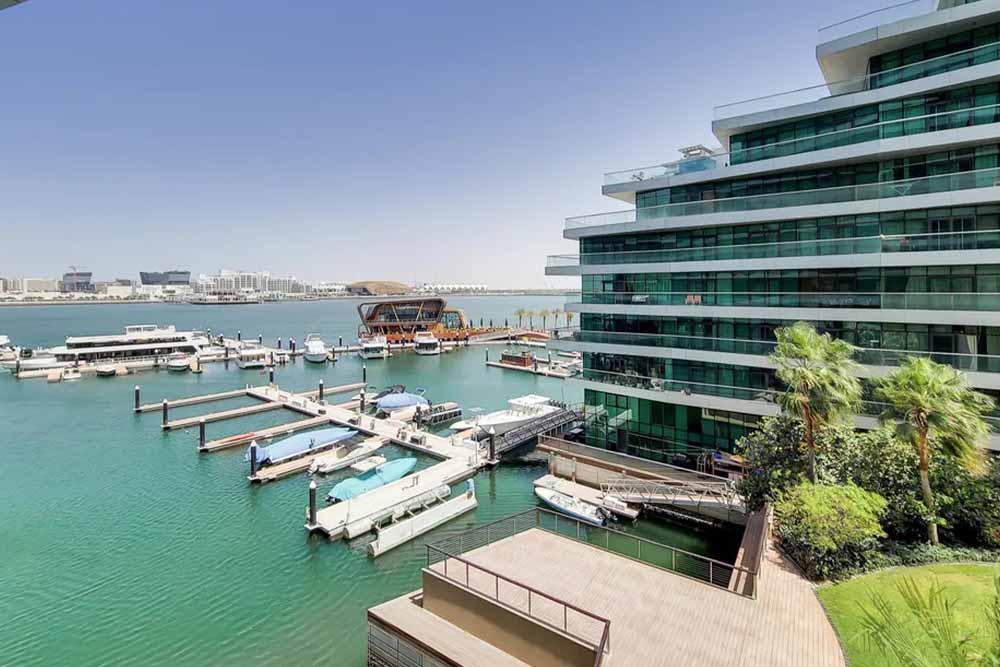 Views of crystal clear waters of Abu Dhabi from high rise penthouse building