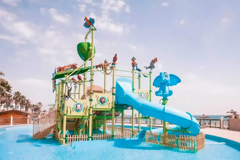 snoopy island activities (image source sandy beach resort main website)