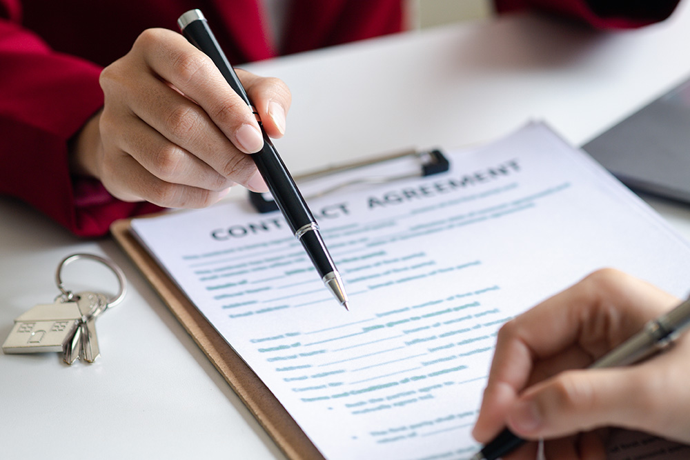 Before signing a tenancy contract, make sure to read it thoroughly