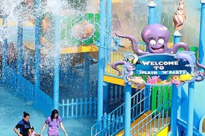 Splash n Party waterpark in Dubai