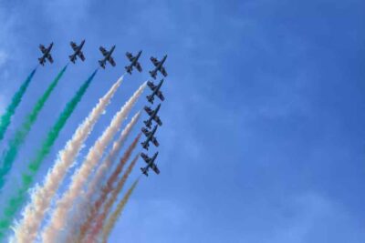 Aircrafts showing colours