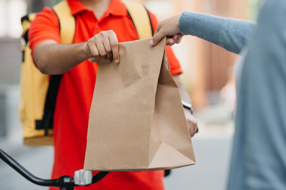 Zomato food delivery app in Dubai 