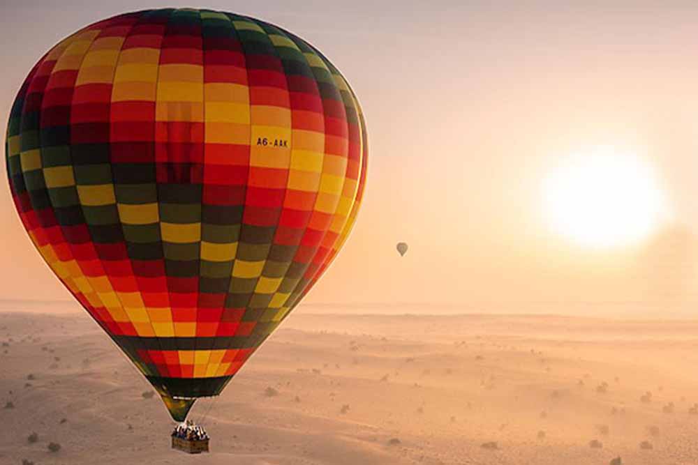 Hot air balloon 