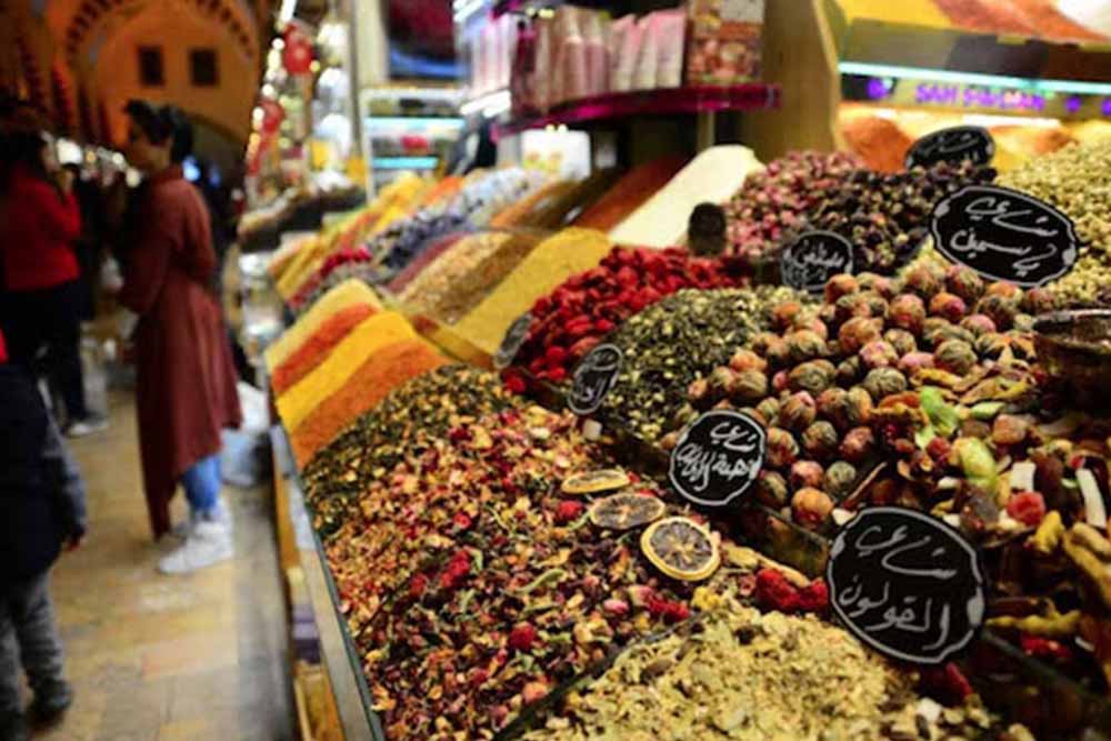 spice market at night