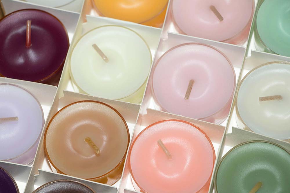  candles make your living room smell better 