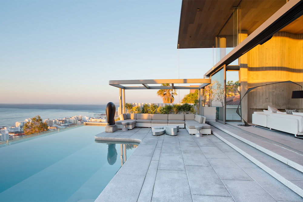 Infinity pool outside modern house in Dubai