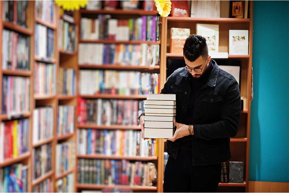 Bookstores with bookshelves and reading tables in Dubai