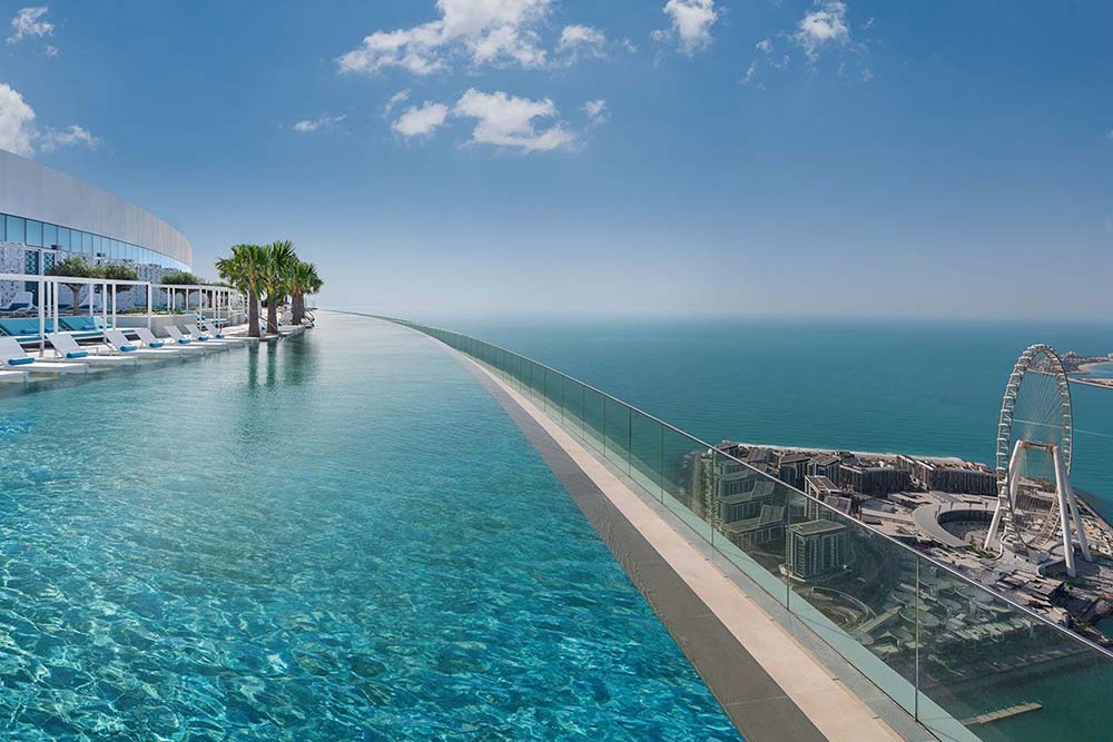 Address beach resort world’s highest infinity pool