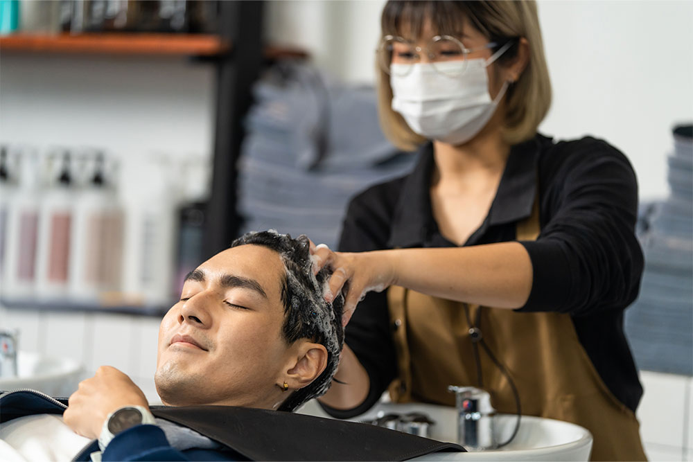 hair cut at a hair salon in abu dhabi 