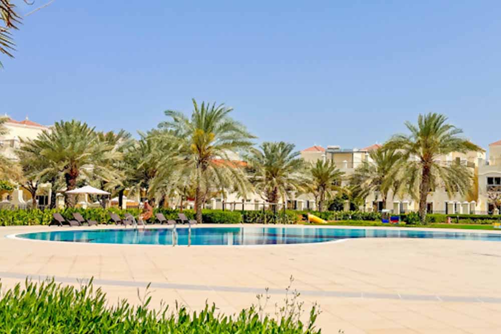 lifestyle in al hamra village