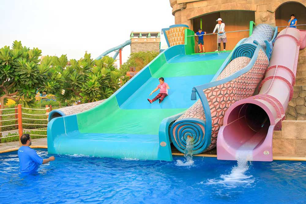 Slides and attractions at Pearls Kingdom