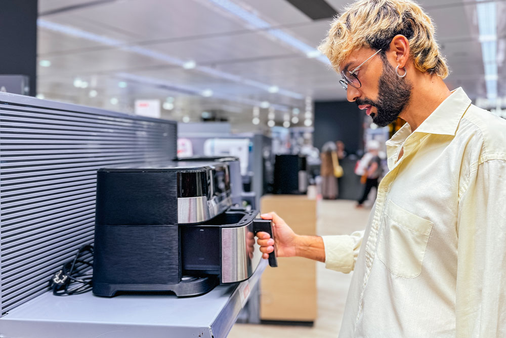 electronic shops in dubai