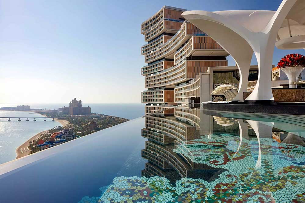 Cloud 22 Infinity Pool Dubai