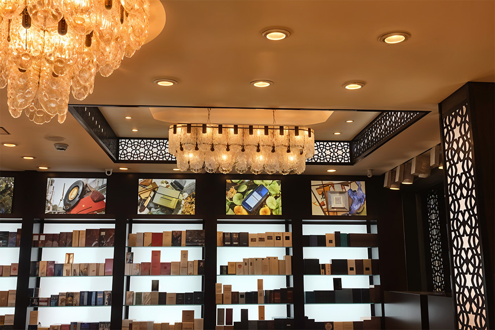 shopping for perfumes at mayora khamas store perfume shop in dubai 