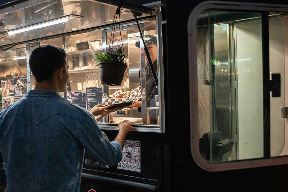 ordering from food truck