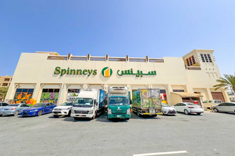 spinneys in al hamra village