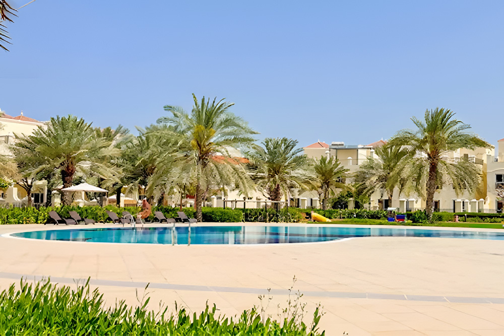 lifestyle in al hamra village