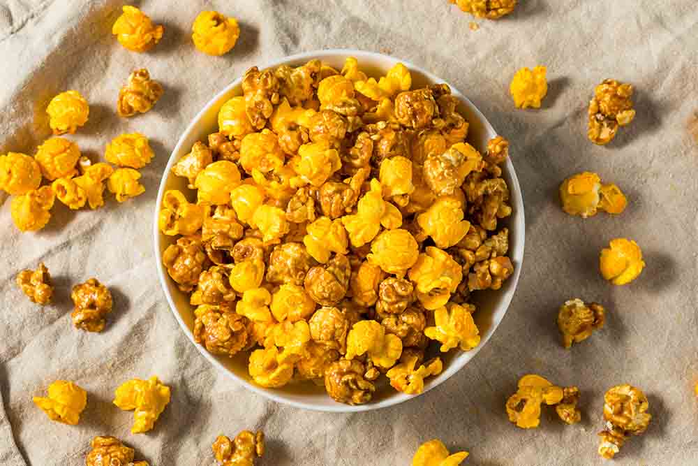 Chicago popcorn mix / Caramel and cheese popcorn 