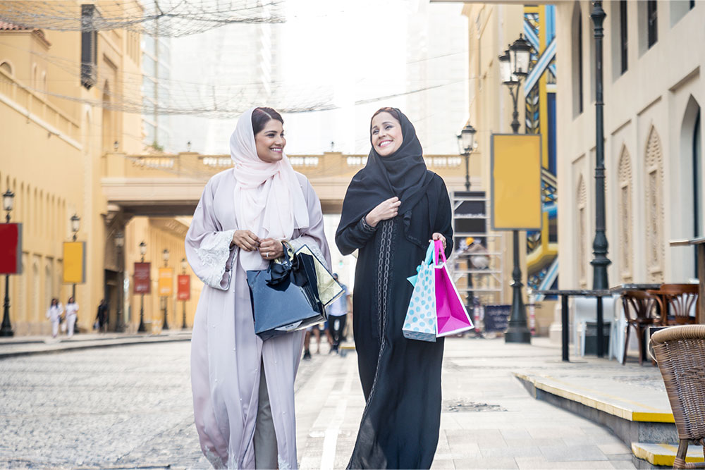 women shopping near electra street