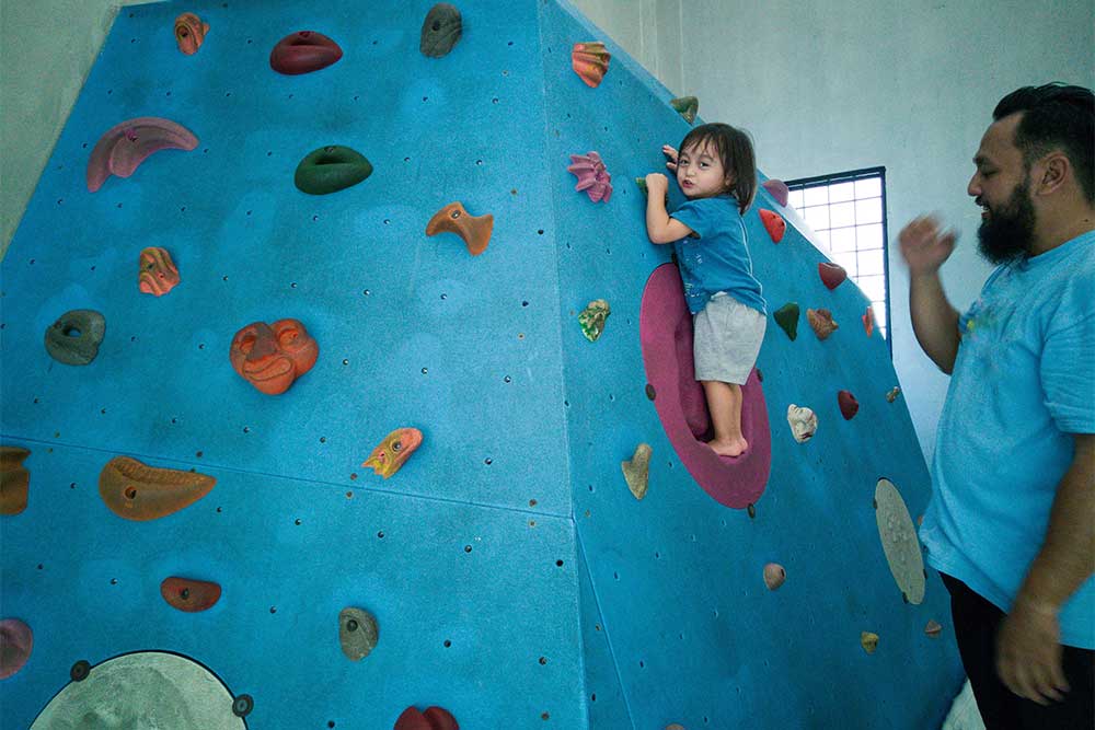 rock climbing in Boo Boo Laand 