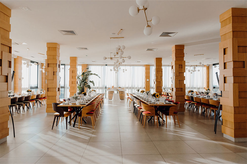 Restaurant’s ambience with chairs and tables