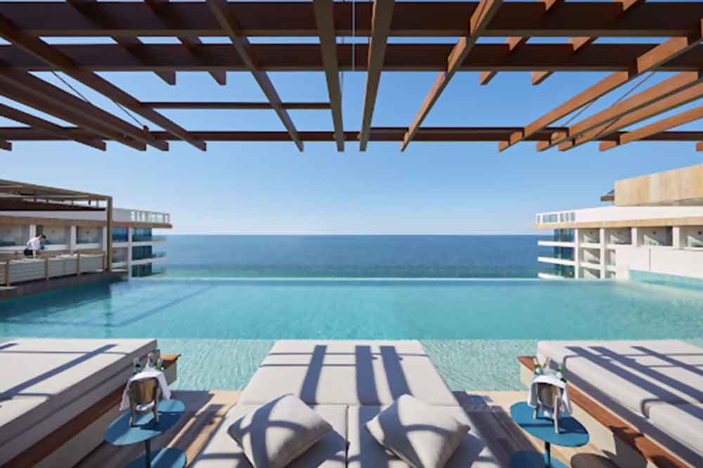 Image of an infinity pool in a Dubai building 