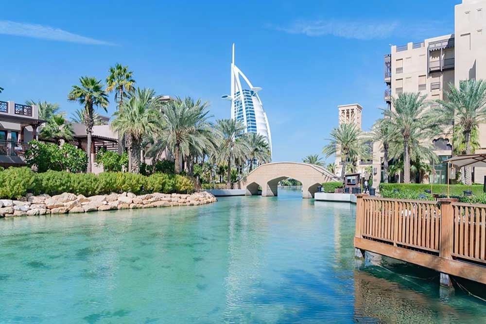 Arjan's location is near key Dubai attractions.