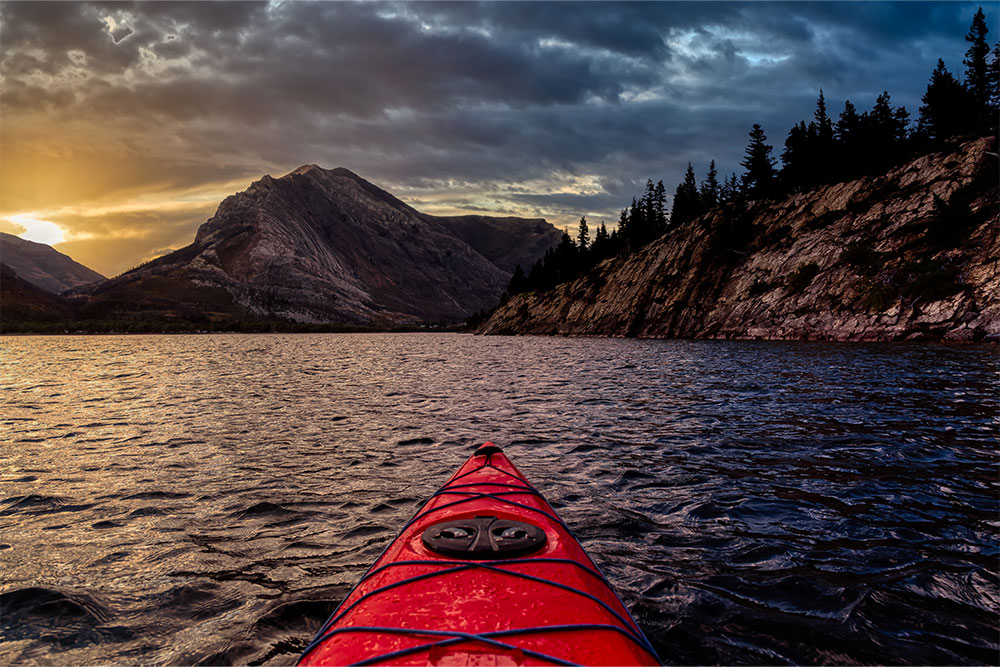 Kayaking in Green Mubzaarah Lake