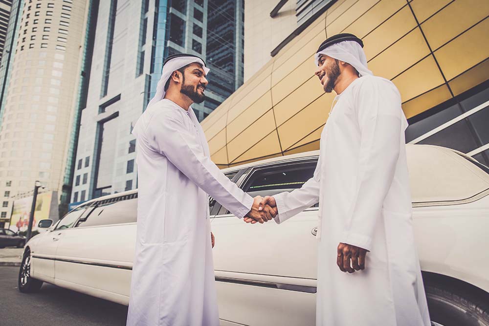 Buying a car insurance policy in Abu Dhabi 