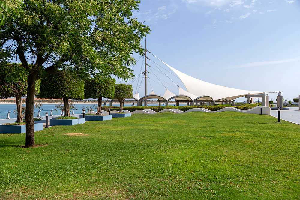 Al Mankhool Park Green Area