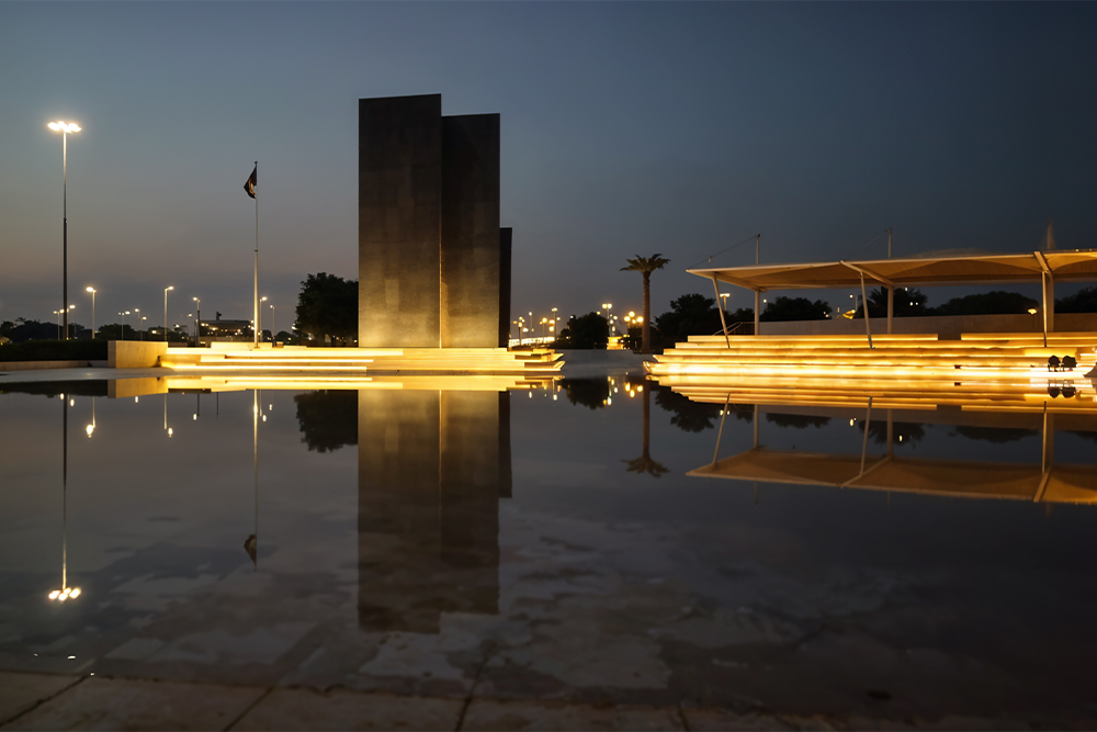 ميدان الفخر في واحة الكرامة