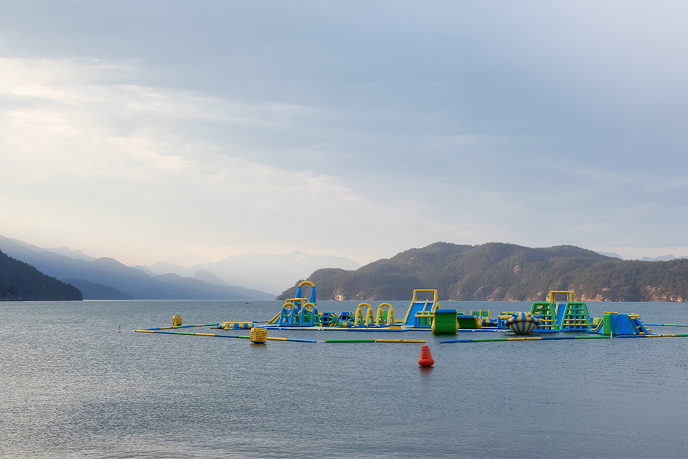 Floating water park Aqua Bounce in Fujairah 