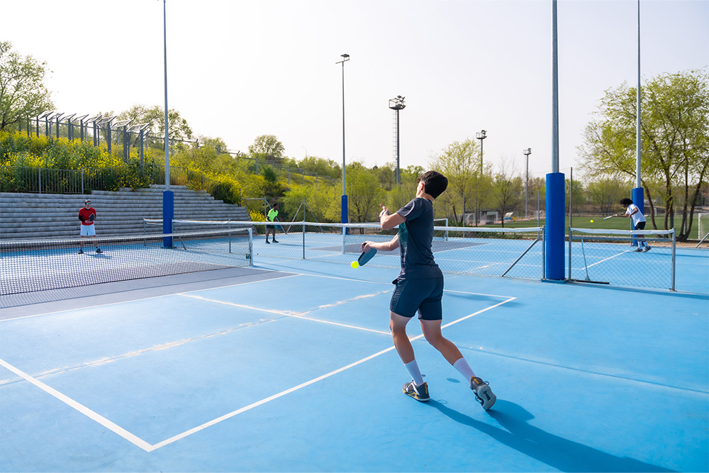 Tennis court in Jebel Ali Recreation Club 